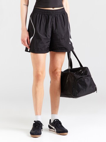 PUMA Regular Sportbroek in Zwart: voorkant
