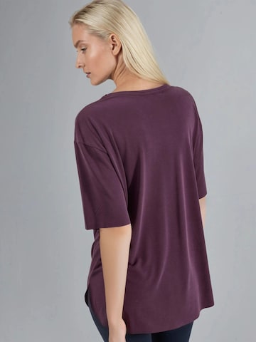 Busem T-Shirt in Lila