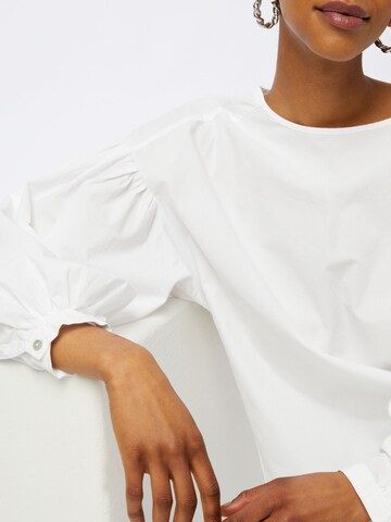 s.Oliver - Blusa em branco