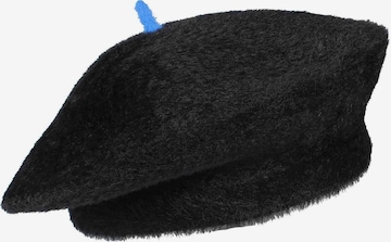 FRAAS Beanie in Black: front