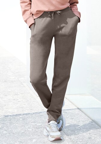 Effilé Pantalon BENCH en beige : devant