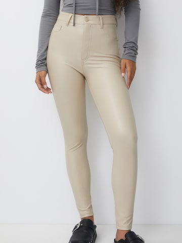 Pull&Bear Skinny Pants in Beige: front