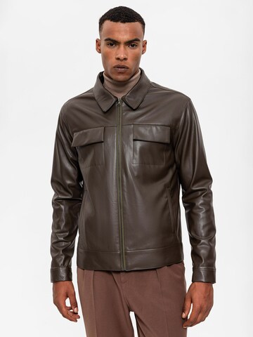 Antioch Between-season jacket in Brown