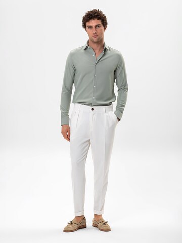 Antioch Slim fit Button Up Shirt in Green