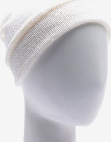 Wolford Hat & Cap in XS-XL in White: front