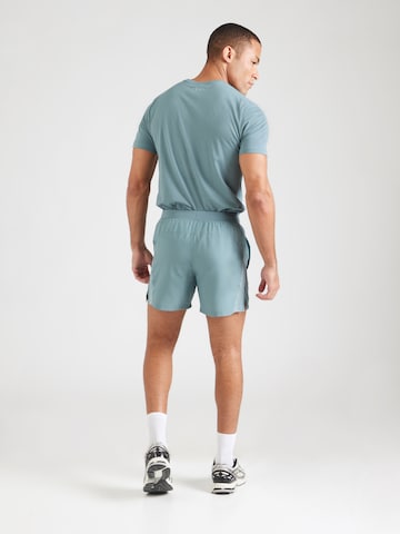 UNDER ARMOUR Normalny krój Spodnie sportowe 'LAUNCH 5' w kolorze niebieski