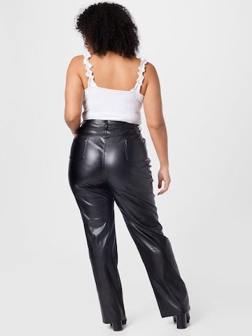 Regular Pantaloni 'JAC JOSSA' de la In The Style Curve pe negru