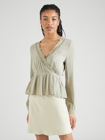 ABOUT YOU Blouse 'Binia' in Groen: voorkant