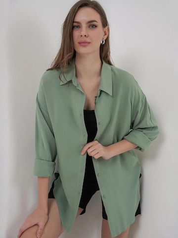 Bigdart Blouse in Groen: voorkant