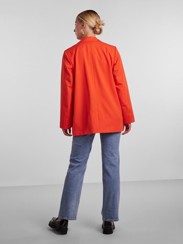 Blazer 'Thelma' di PIECES in arancione