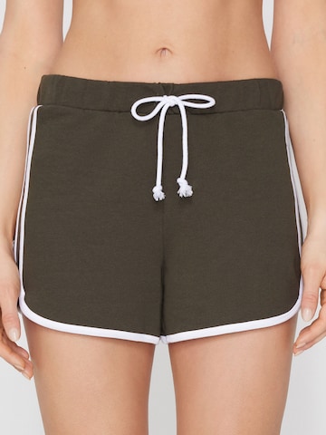 Tezenis Regular Pants in Green
