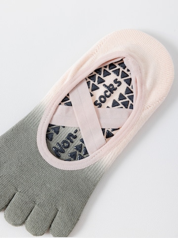 Millo Athletic Socks 'Freedom Yoga' in Green