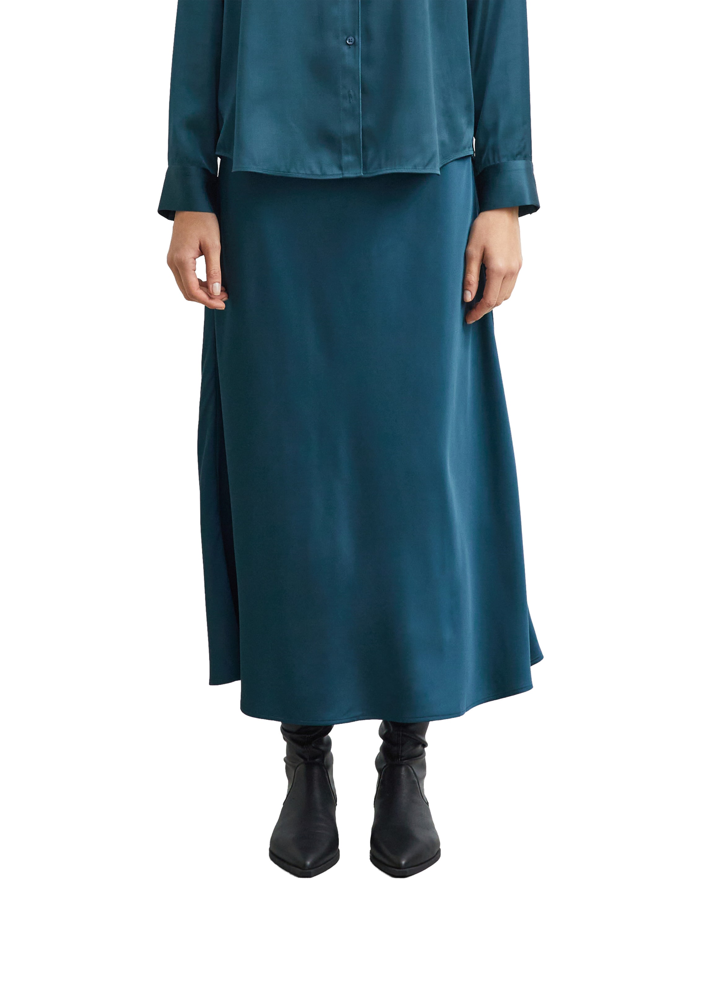 COMMA Skirt in Green: front