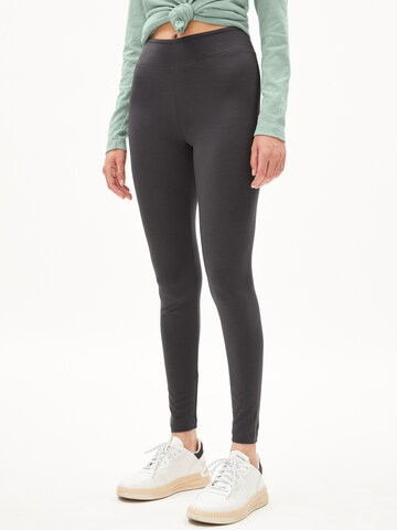 ARMEDANGELS Skinny Leggings FARIBAA in Grau: Vorderseite