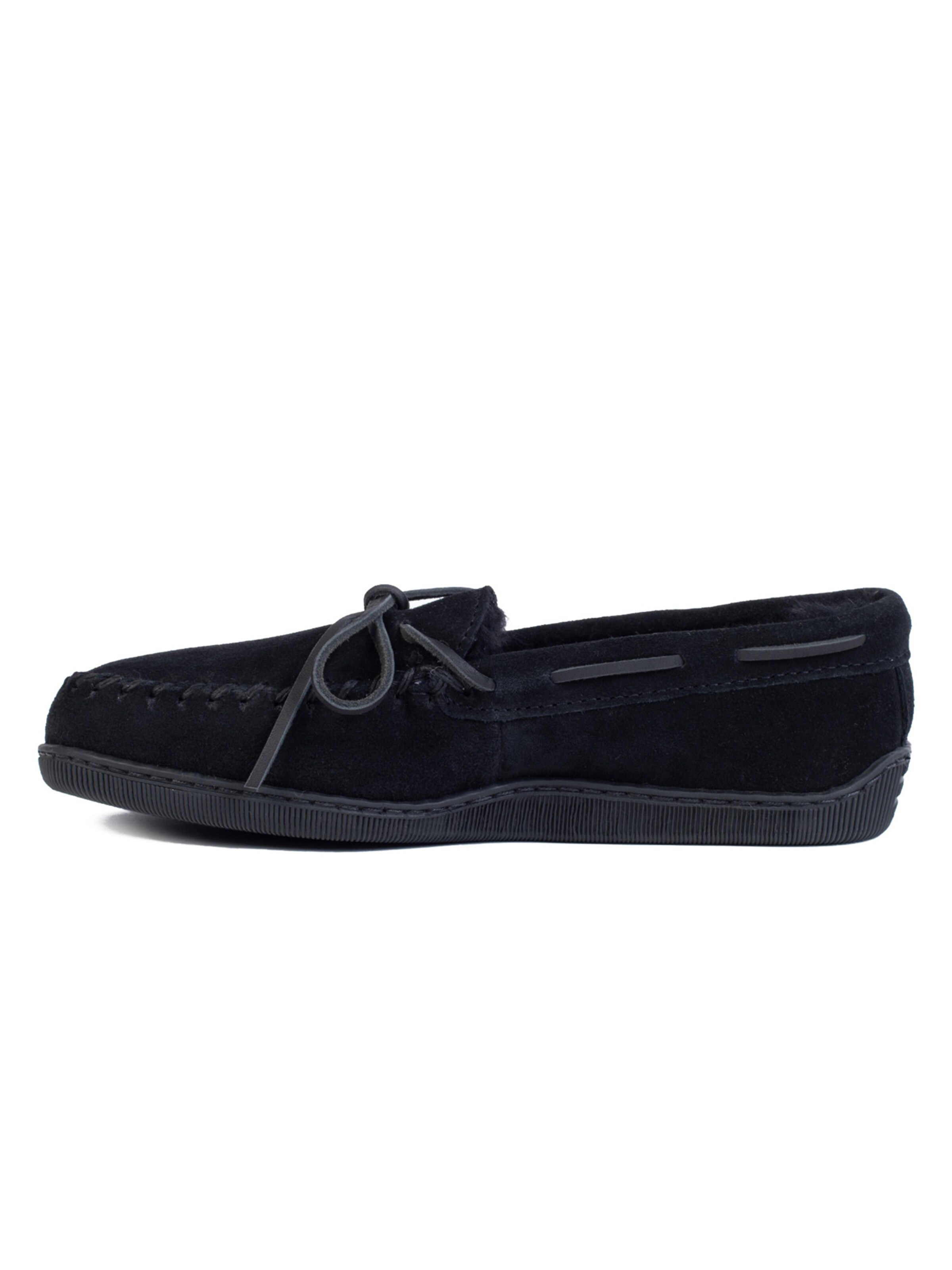 Minnetonka - Mocassins 'Pileline' em preto: frente