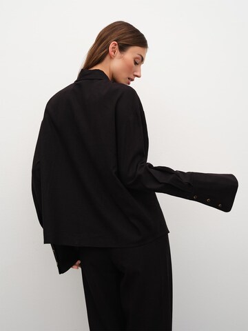 RÆRE by Lorena Rae Blouse 'Ruth' in Black