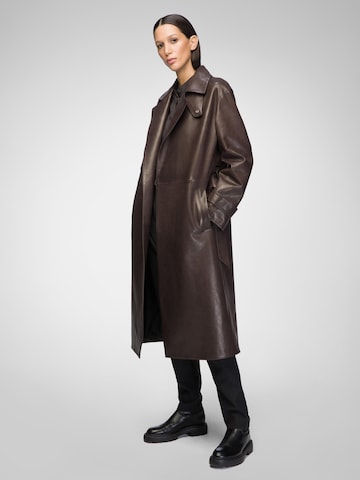 V S P Winter coat 'Isabelle' in Brown