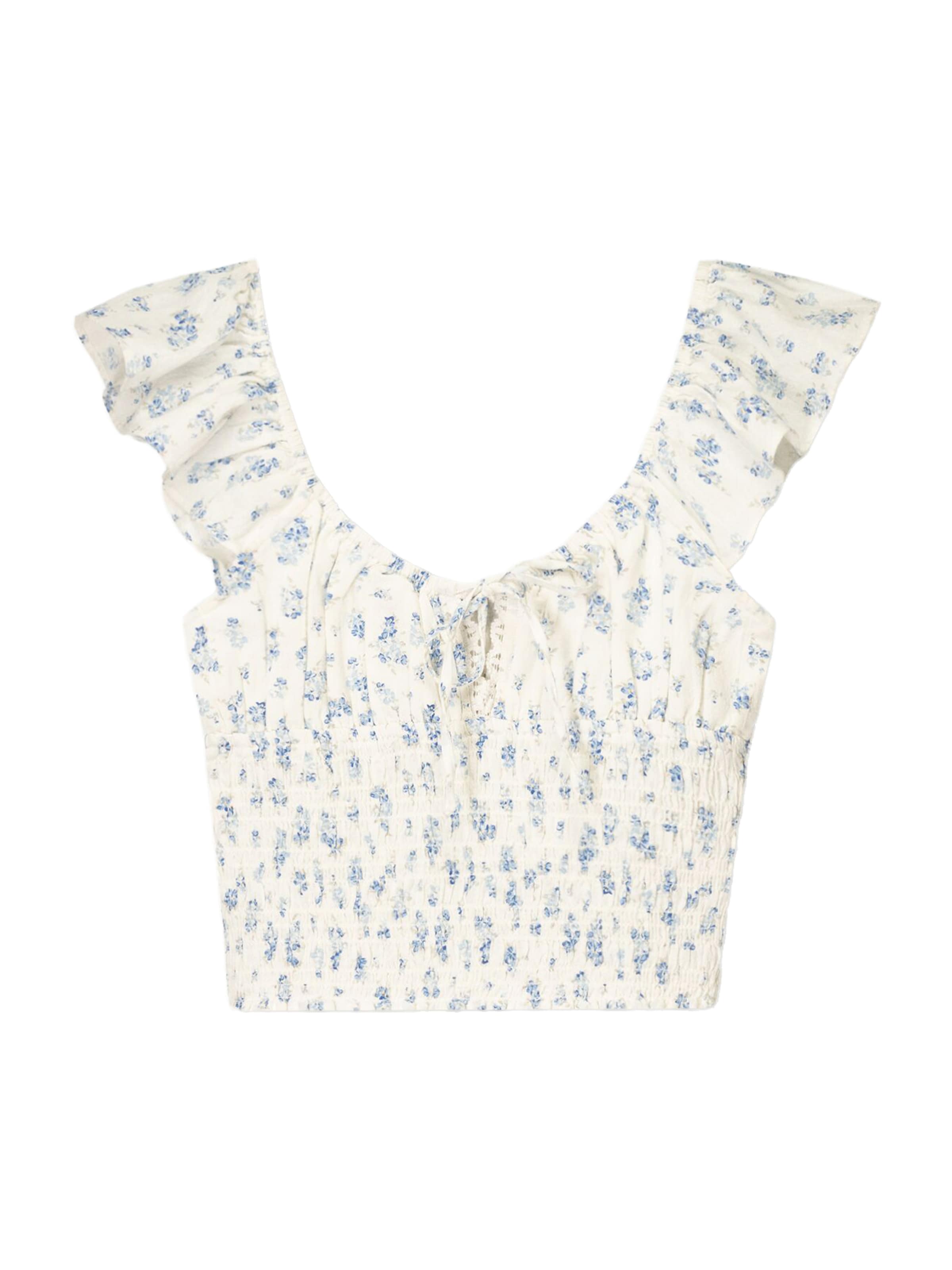 Top de la Bershka pe alb: față