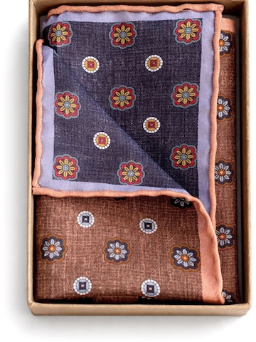 Suitable Pocket Square in Blue