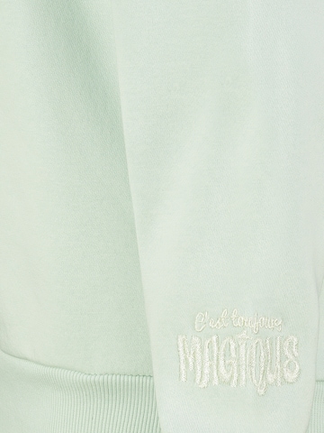 Eight2Nine Sweatshirt in Green