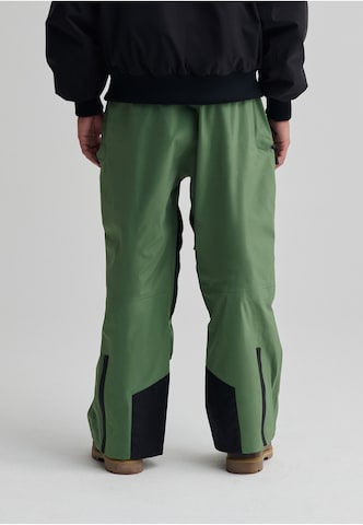 Loosefit Pantaloni sportivi 'Boom' di elho in verde