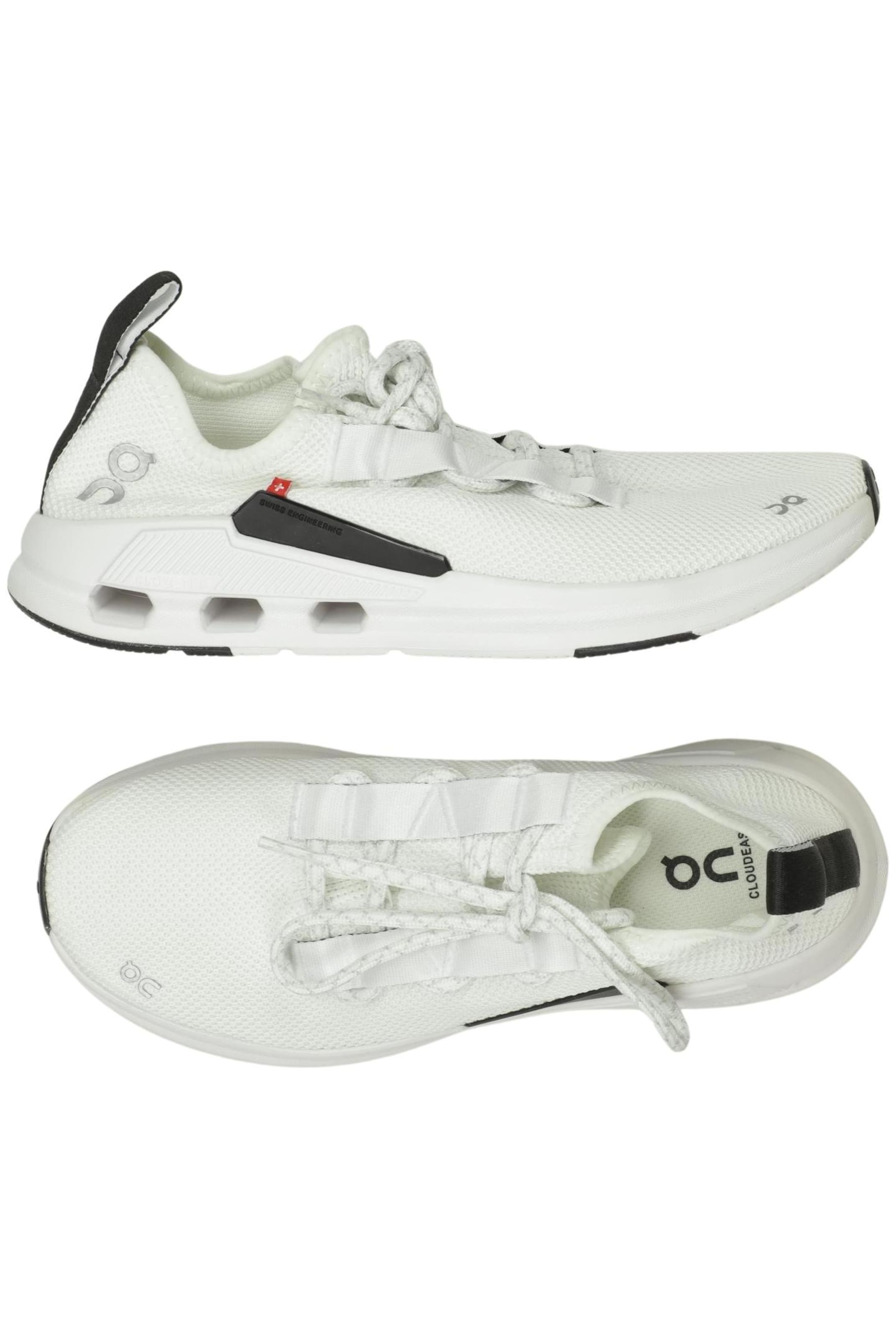 On Sneakers & Trainers in 39 in White: front