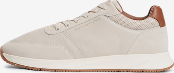 TOMMY HILFIGER Sneaker in Grau: Vorderseite