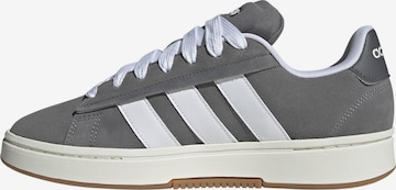 pilka ADIDAS SPORTSWEAR Sportbačiai be auliuko 'Grand Court Alpha 00s': priekis