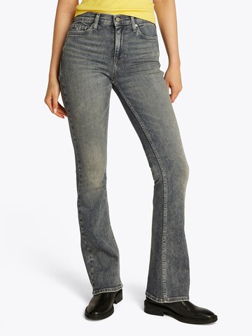 Bootcut Jeans 'Maddie' di Tommy Jeans in nero: frontale