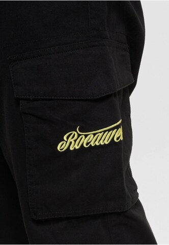 ROCAWEAR Regular Cargobroek in Zwart