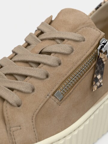 GABOR Низкие кроссовки в Бежевый