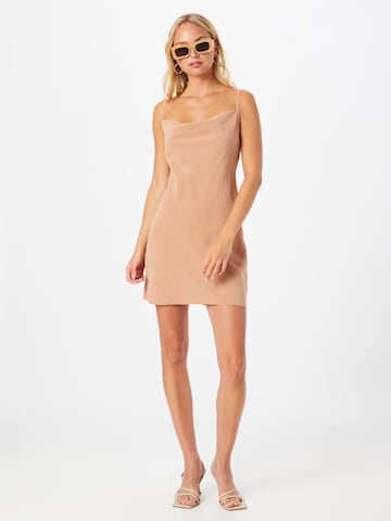 Rochie de la Nasty Gal pe maro