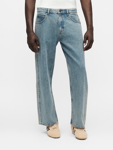 ADIDAS ORIGINALS Loosefit Jeans 'Firebird' in Blauw: voorkant