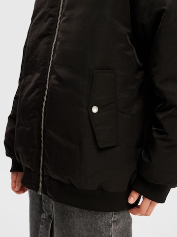 SELECTED FEMME Between-season jacket 'Berete' in Black