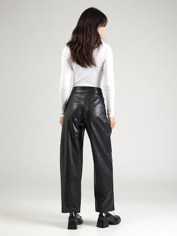 Largi Pantaloni cutați de la ARMANI EXCHANGE pe negru