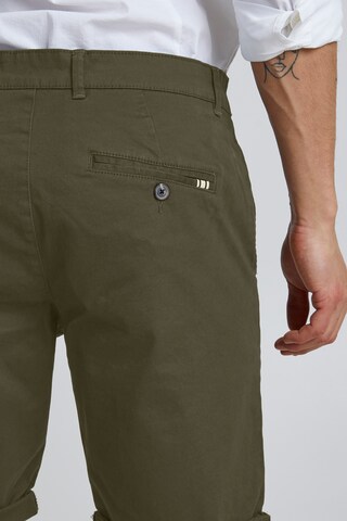!Solid Regular Chino Pants 'Rockcliffe' in Brown