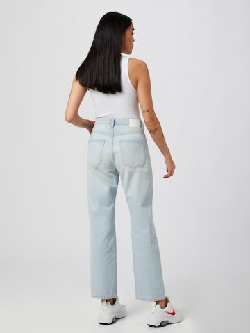 WEEKDAY Regular Jeans 'Voyage High Straight' in Blau