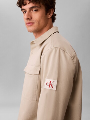 Coupe regular Chemise Calvin Klein Jeans en beige