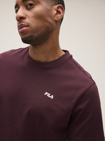 FILA - Camiseta 'LAAS regular tee' en marrón