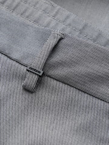 Regular Pantaloni sport de la Ombre pe gri