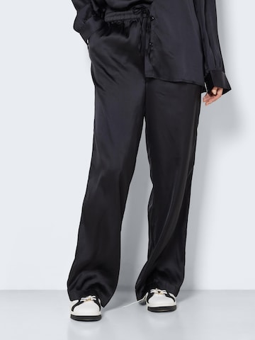 Noisy may Loose fit Pants 'Sasa' in Black: front