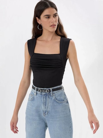 Hiccup Top in Schwarz