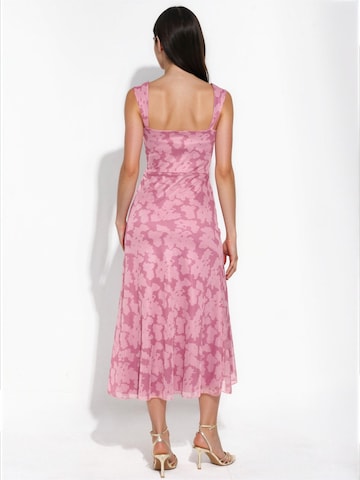 Hiccup - Vestido em rosa