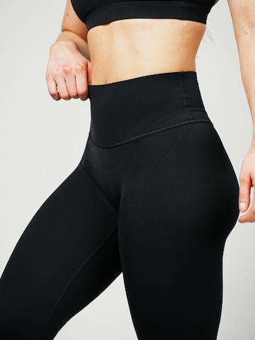Lifters - Slimfit Leggings 'Pure Sport' en negro