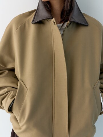 Giacca di mezza stagione di Pull&Bear in marrone