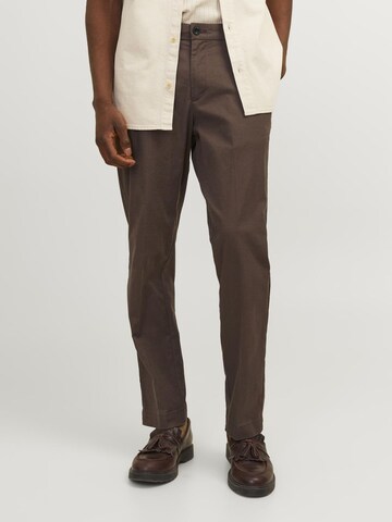 Regular Pantalon chino 'HEKTOR' JACK & JONES en marron : devant