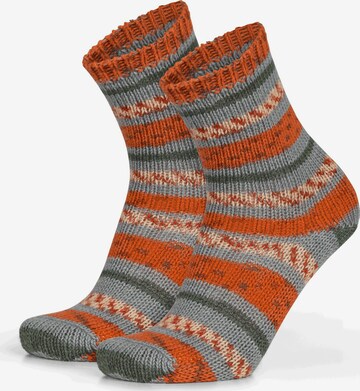 normani Socks in Orange: front