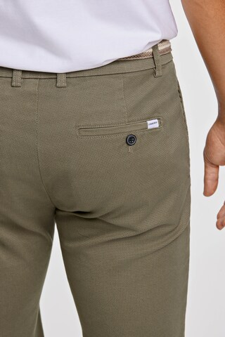 Lindbergh Regular Shorts 'Superflex' in Grün