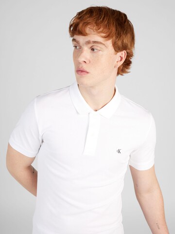 Calvin Klein Jeans - Camiseta en blanco