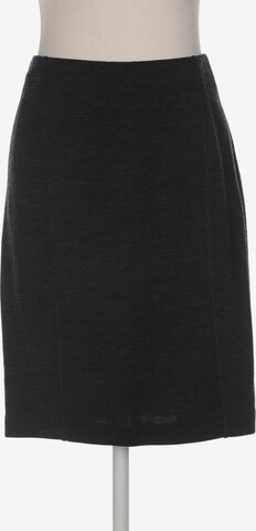 Filippa K Skirt in S in Grey: front